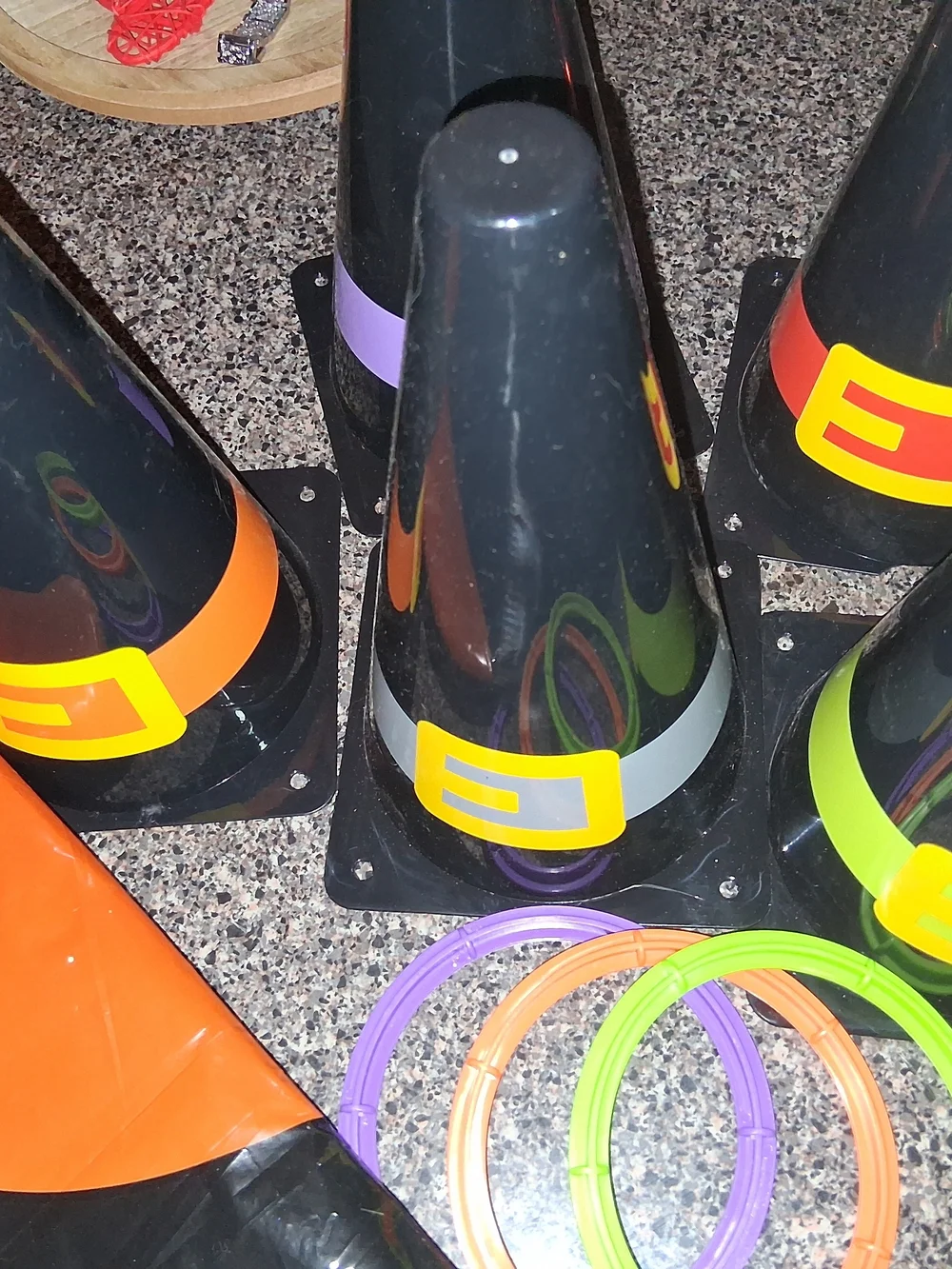Halloween Ring Toss Party Game - Black & Orange